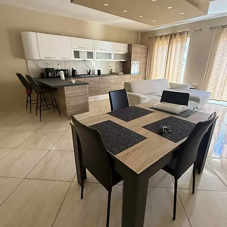 Апартаменты Modern Family Gzira